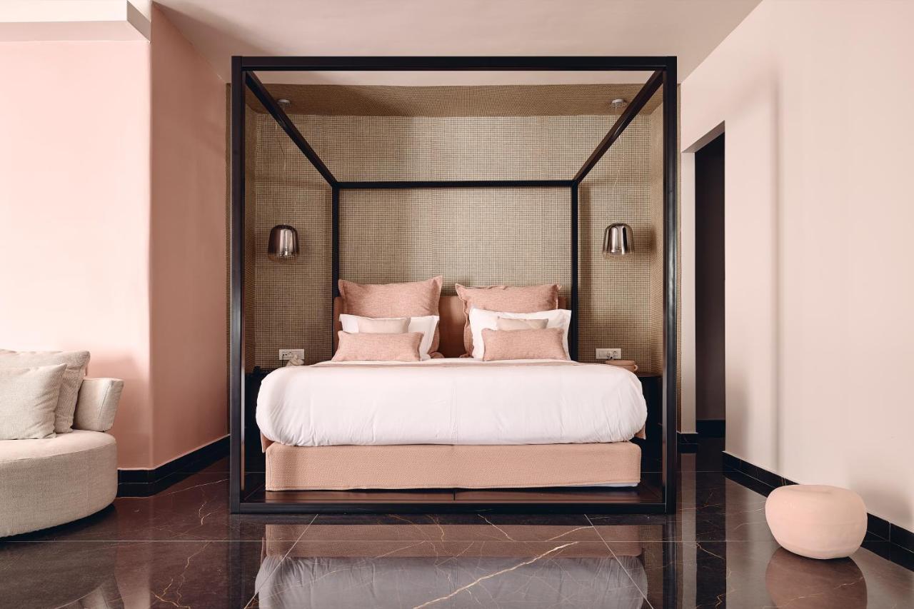 Amazon Mykonos & Hotel