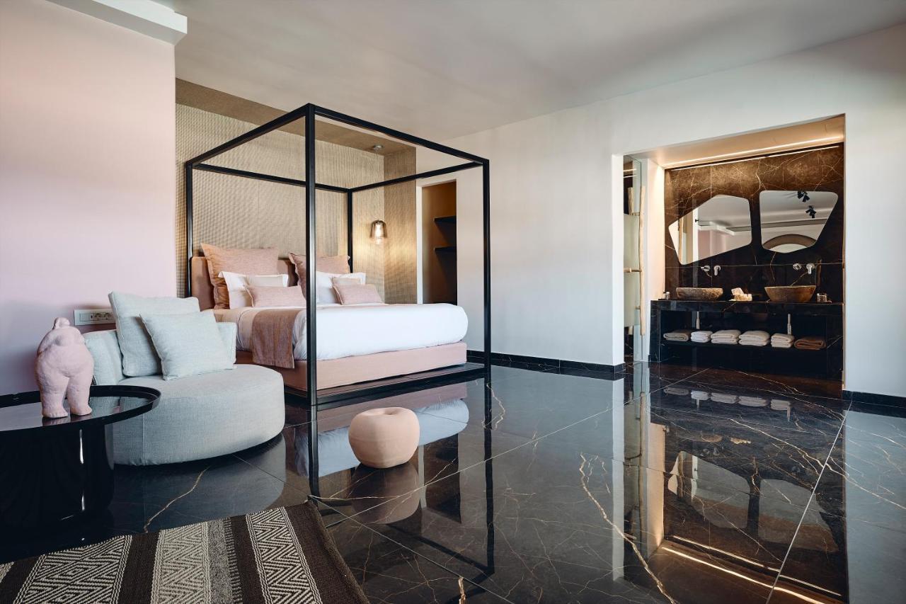 Amazon Mykonos & Hotel